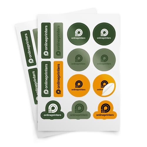 Etikettenbogen auf weißem Papier und verschiedenen Etiketten, A4