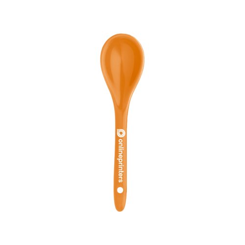 Orangefarbener Löffel aus Keramik mit Aufhängeloch.