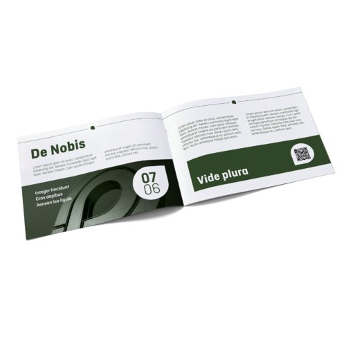 Broschre mit Klammerheftung im Querformat.
