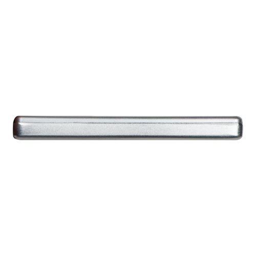 Graue Powerbank mit 5.000 mAh Ladekapazität.