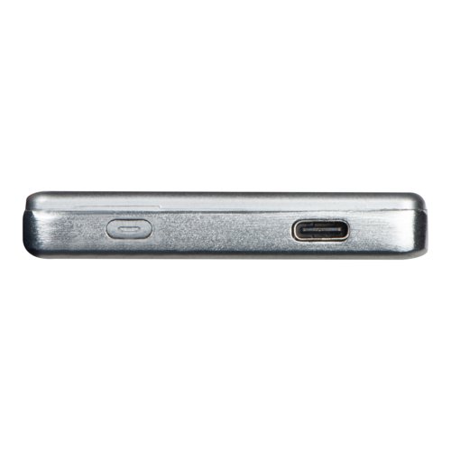 Graue Powerbank mit 5.000 mAh Kapazität und USB-Anschluss.