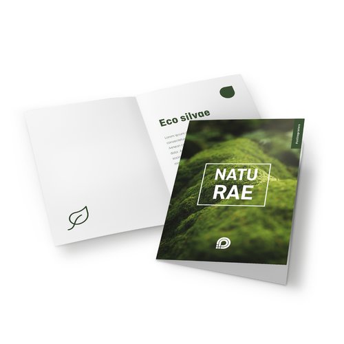 Naturpapier Klappkarten im Hochformat.